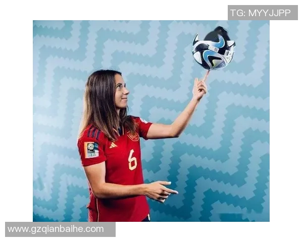 伊瓦娜·克诺尔:从世界杯女神到工作DJ的跨界之路